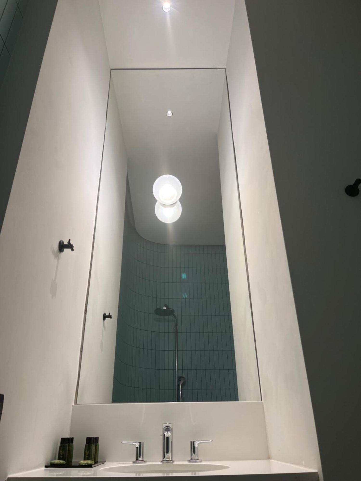 Plexi Space Athena Bagian luar foto